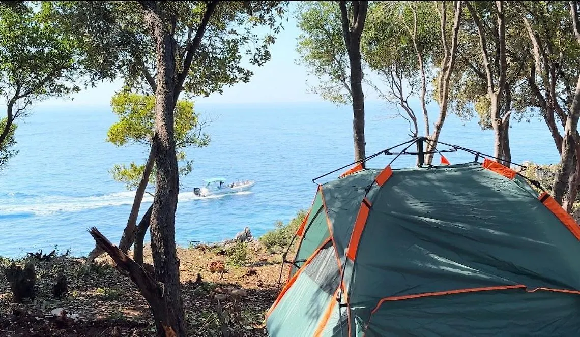 אוהל מפואר מלון הימארה Camping Aquarium